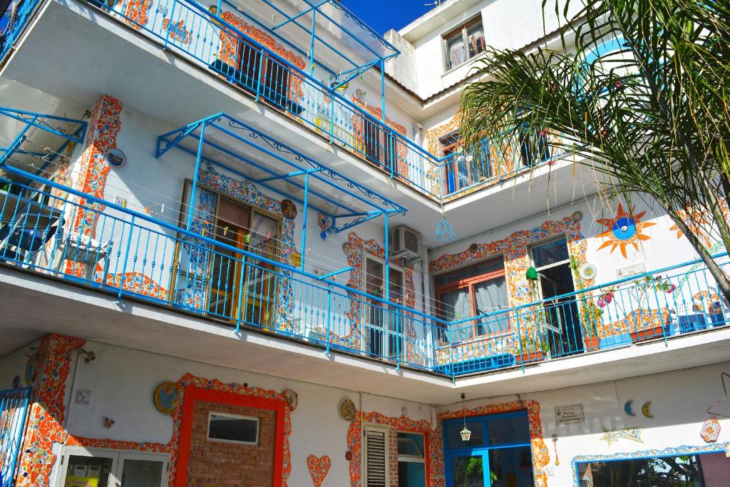 Exterior view of Casa Carolina with garden